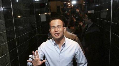 李嘉诚近期首次公开露面，低调中的大智慧