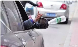 汽车小电瓶电压低于多少，安全驾驶的隐形杀手