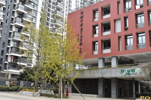 北关区汽车保养店的价格分析