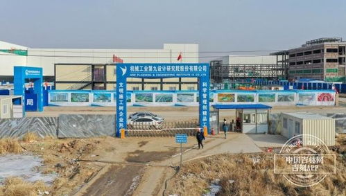 工地汽车一天烧油多少吨？揭秘施工现场的能源消耗