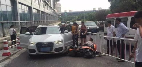 交通事故中的悲剧与教训，交警对电动车驾驶员的不当处置